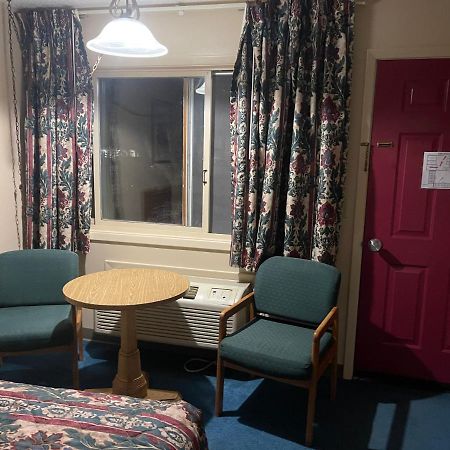 Dollinger'S Motor Inn Albion Екстериор снимка