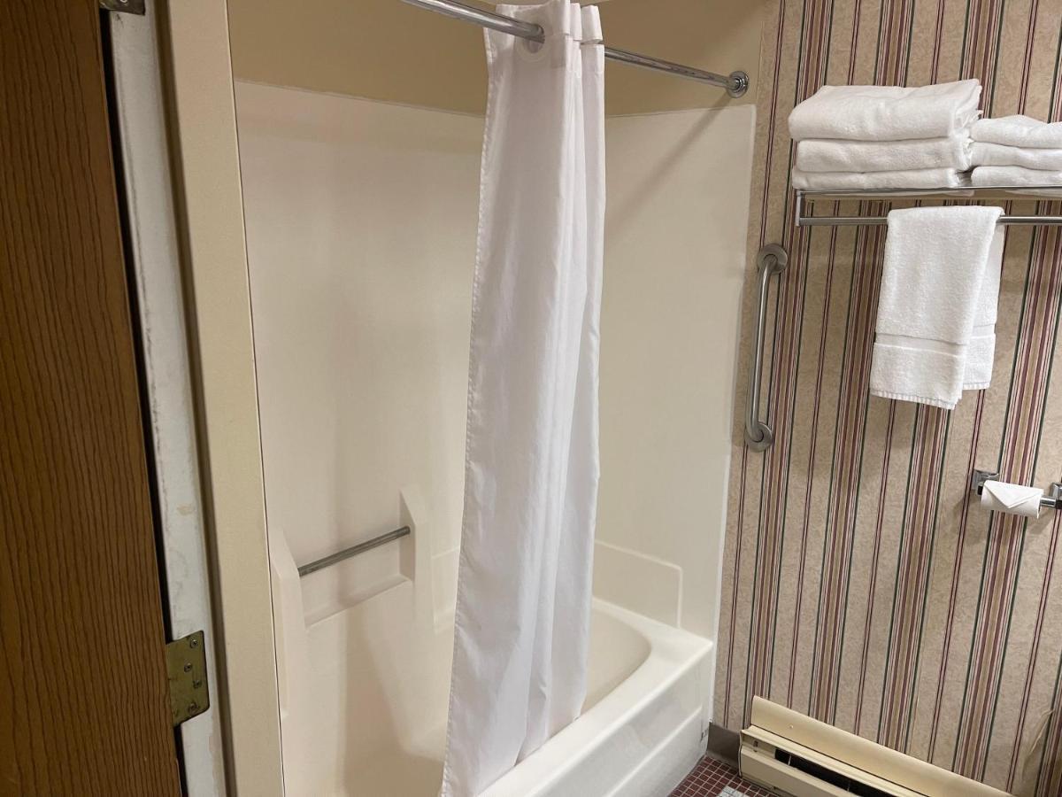 Dollinger'S Motor Inn Albion Екстериор снимка