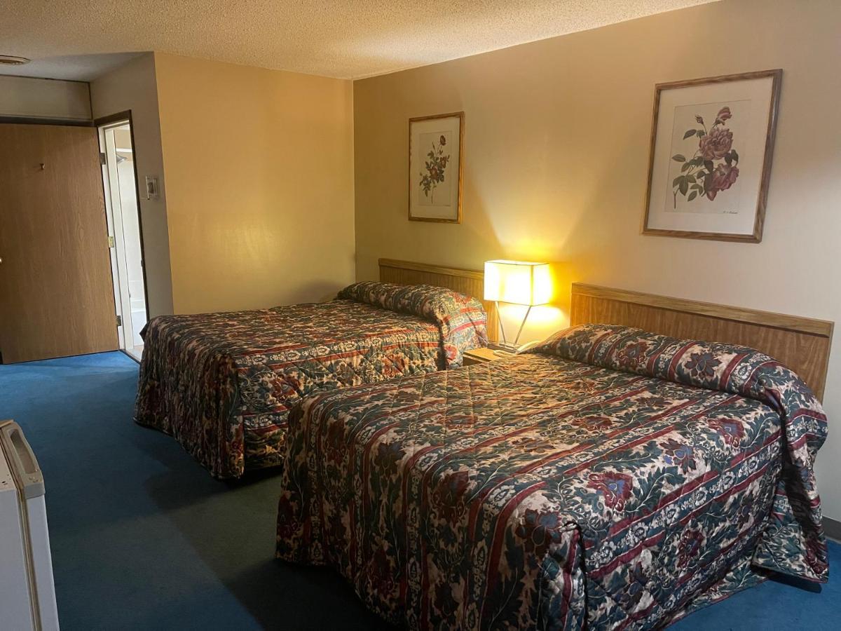 Dollinger'S Motor Inn Albion Екстериор снимка